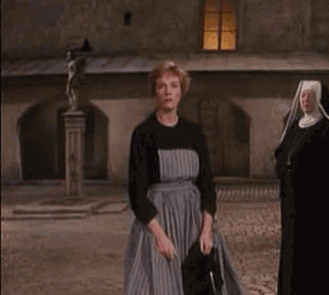 the-sound-of-music-gif-julie-andrews-21293727-298-267